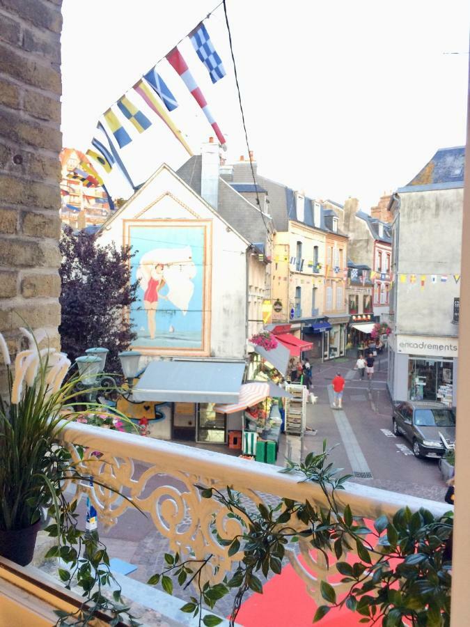La Reine Des Plages Cls Deauville Trouville-sur-Mer Eksteriør billede